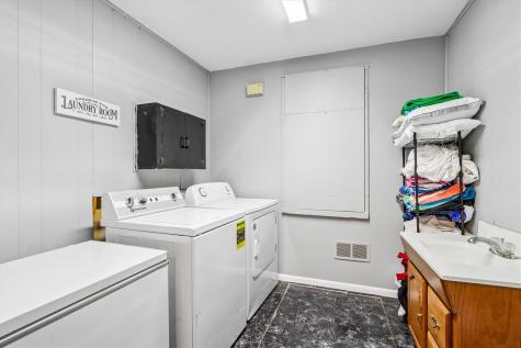 528 W Marion Street Marengo IA 52301
