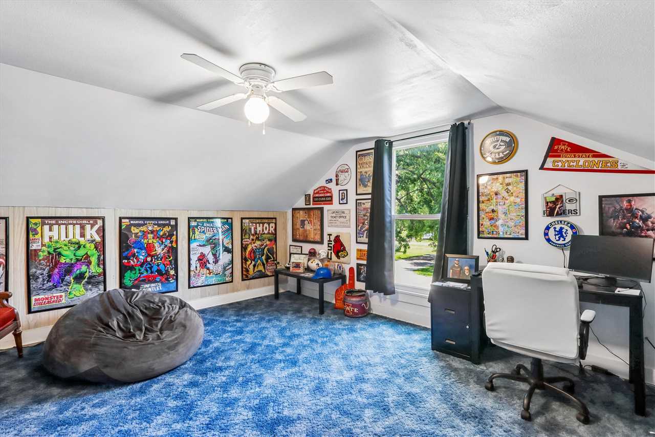 528 W Marion Street Marengo IA 52301