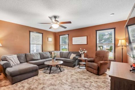 528 W Marion Street Marengo IA 52301