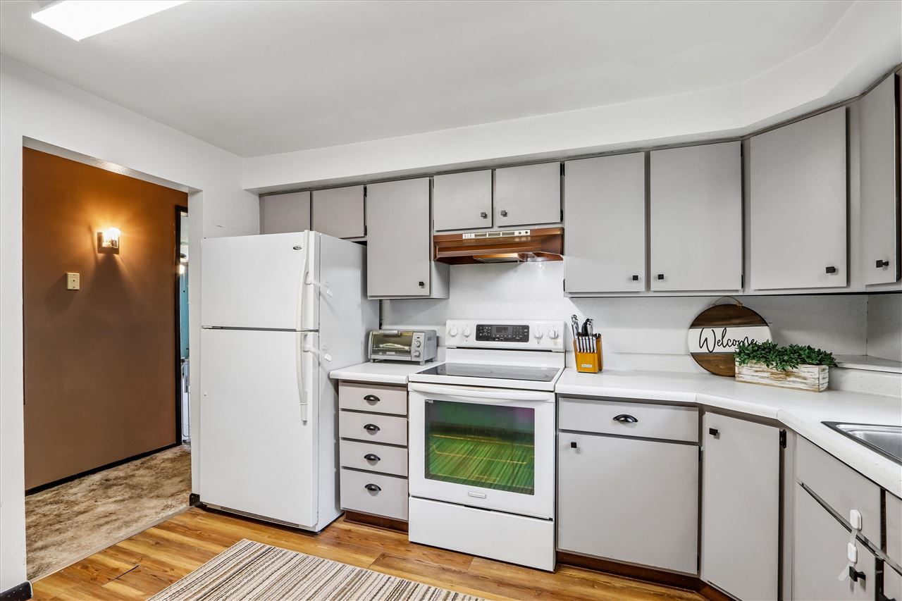 528 W Marion Street Marengo IA 52301
