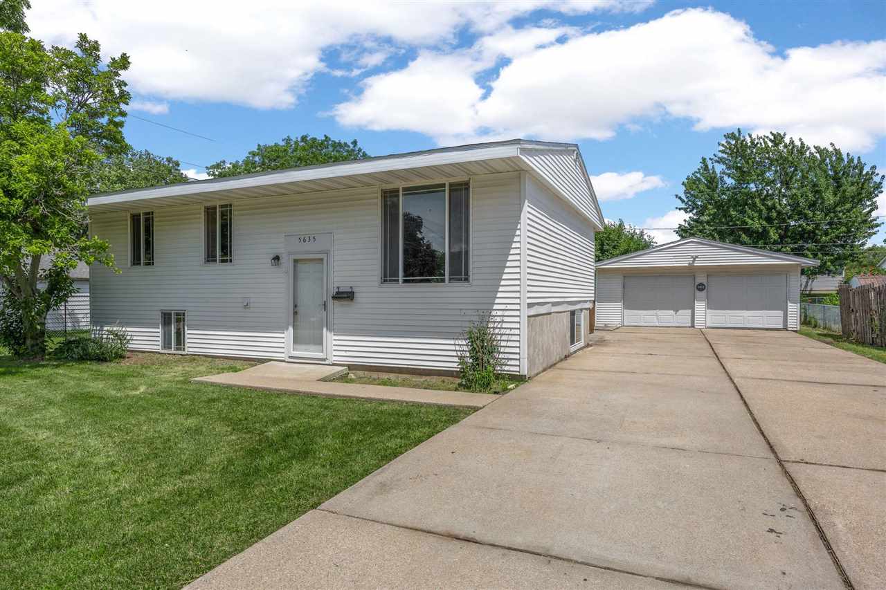 5635 Cornell Street SW Cedar Rapids IA 52404