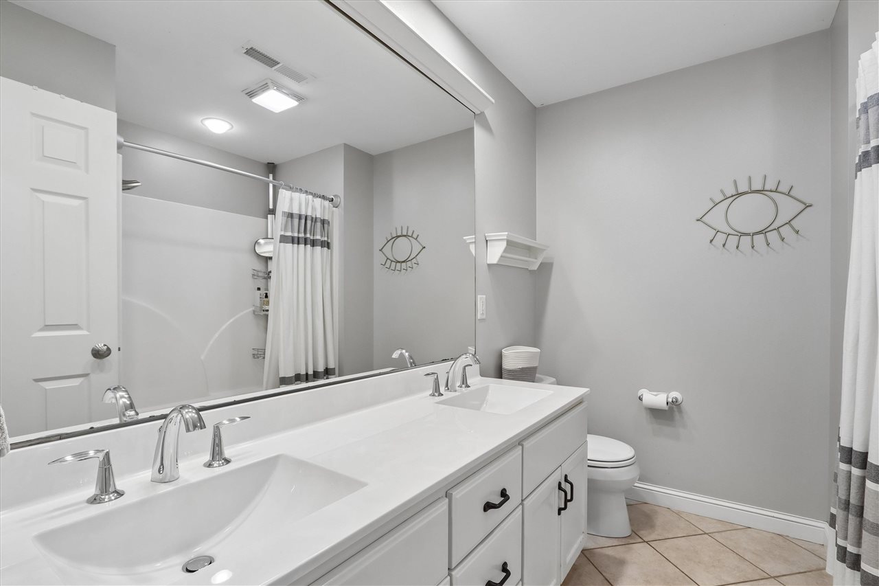 70 Larkspur Court Iowa City IA 52246