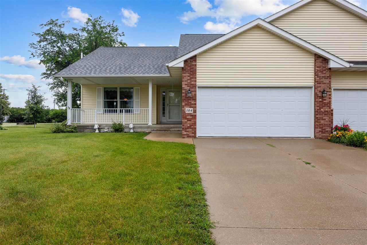 104 Country View Drive Mechanicsville IA 52306