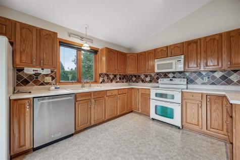 104 Country View Drive Mechanicsville IA 52306
