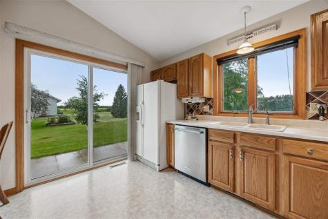 104 Country View Drive Mechanicsville IA 52306