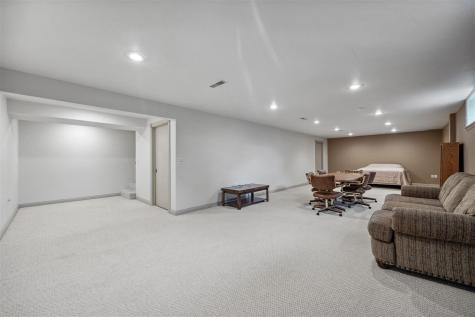 104 Country View Drive Mechanicsville IA 52306