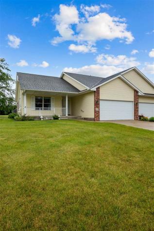 104 Country View Drive Mechanicsville IA 52306