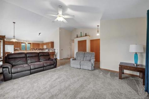 104 Country View Drive Mechanicsville IA 52306