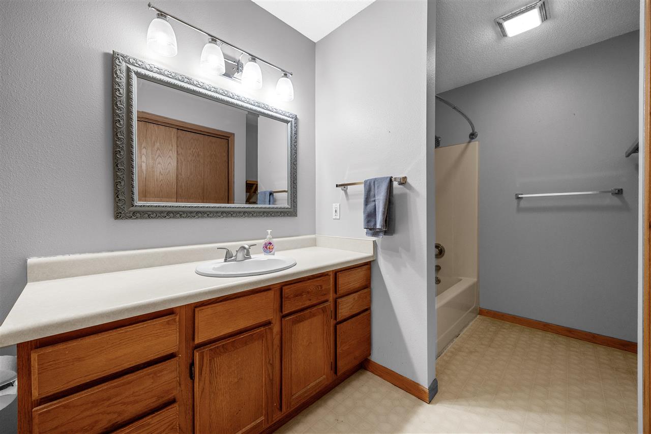 2231 14th Street Coralville IA 52241