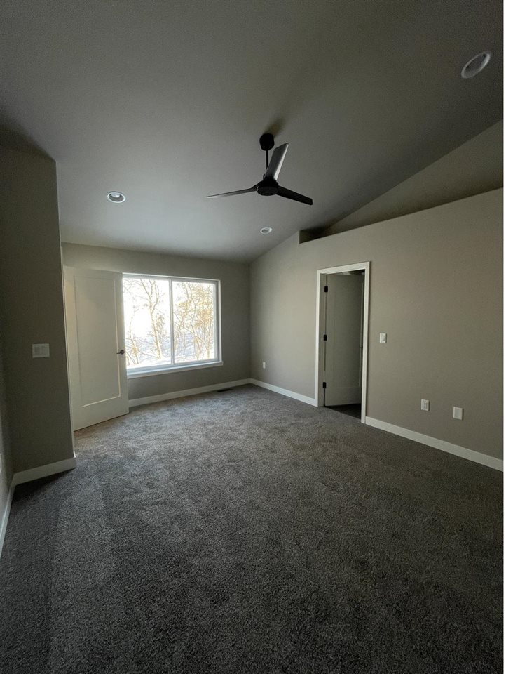 1931 Coquina Avenue Tiffin IA 52340