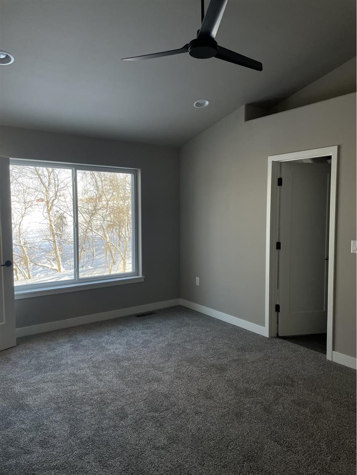 1931 Coquina Avenue Tiffin IA 52340