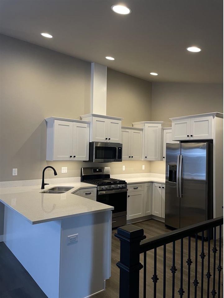 1931 Coquina Avenue Tiffin IA 52340