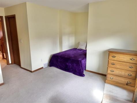 1164 Kyle Drive NE Iowa City IA 52240