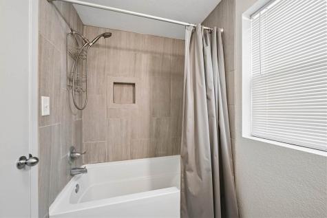 718 E Main Street Central City IA 52214