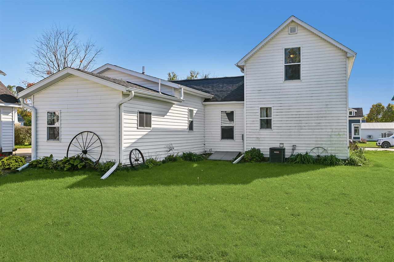 718 E Main Street Central City IA 52214