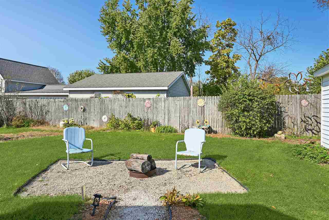 718 E Main Street Central City IA 52214