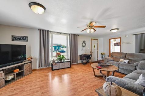 718 E Main Street Central City IA 52214