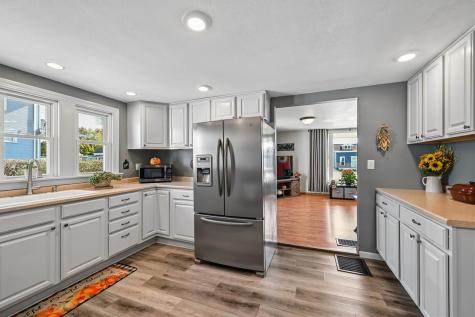 718 E Main Street Central City IA 52214