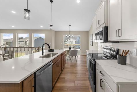 6315 Prairie Rose Circle SW Cedar Rapids IA 52404