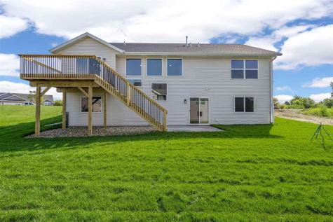 6315 Prairie Rose Circle SW Cedar Rapids IA 52404
