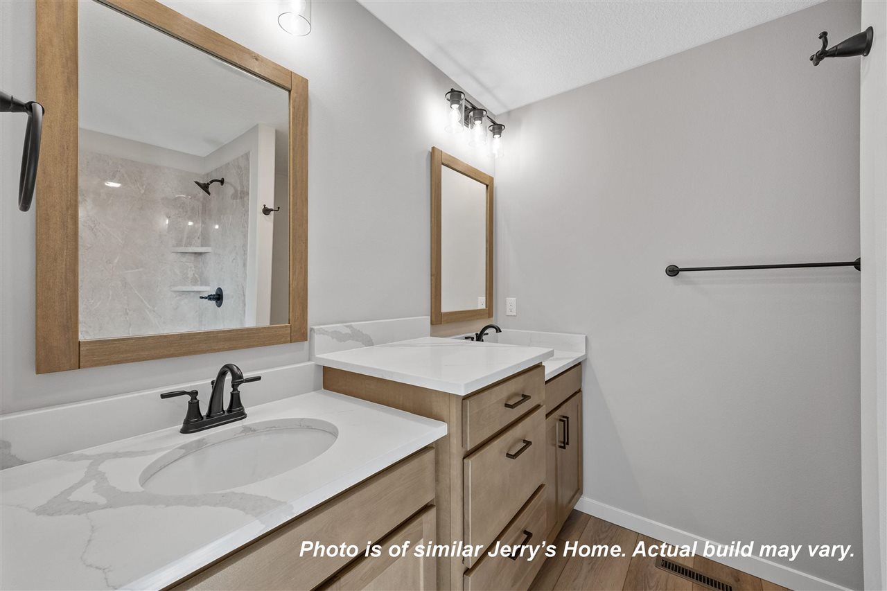 6315 Prairie Rose Circle SW Cedar Rapids IA 52404