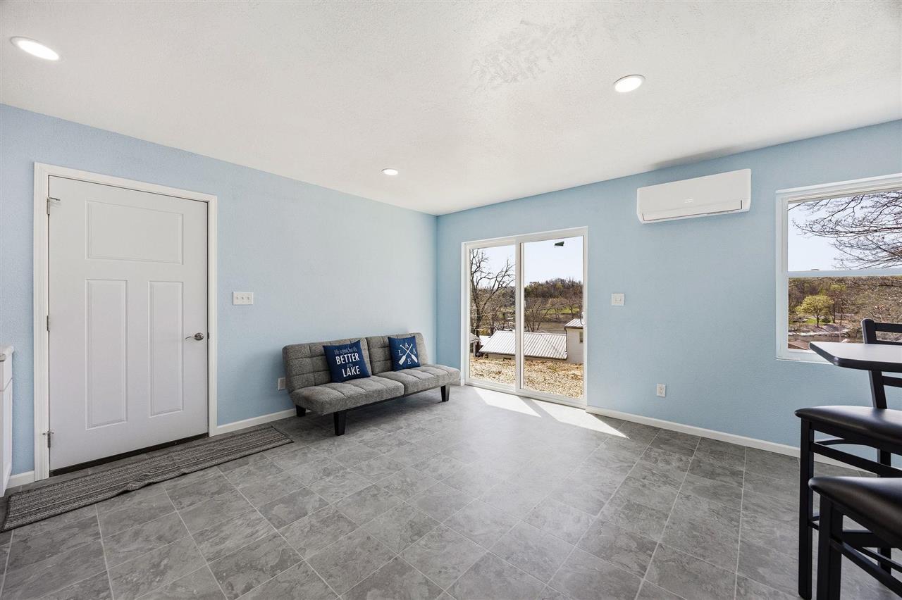 21686 257 Street Delhi IA 52223