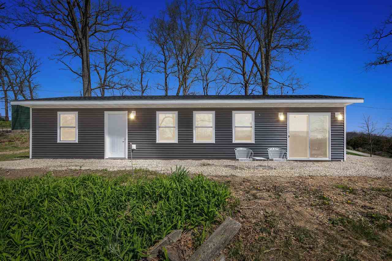 21686 257 Street Delhi IA 52223