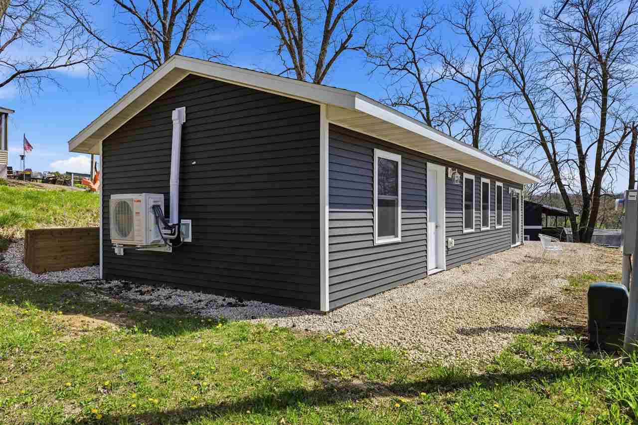 21686 257 Street Delhi IA 52223