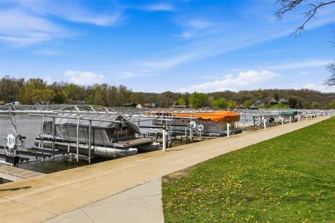 21686 257 Street Delhi IA 52223