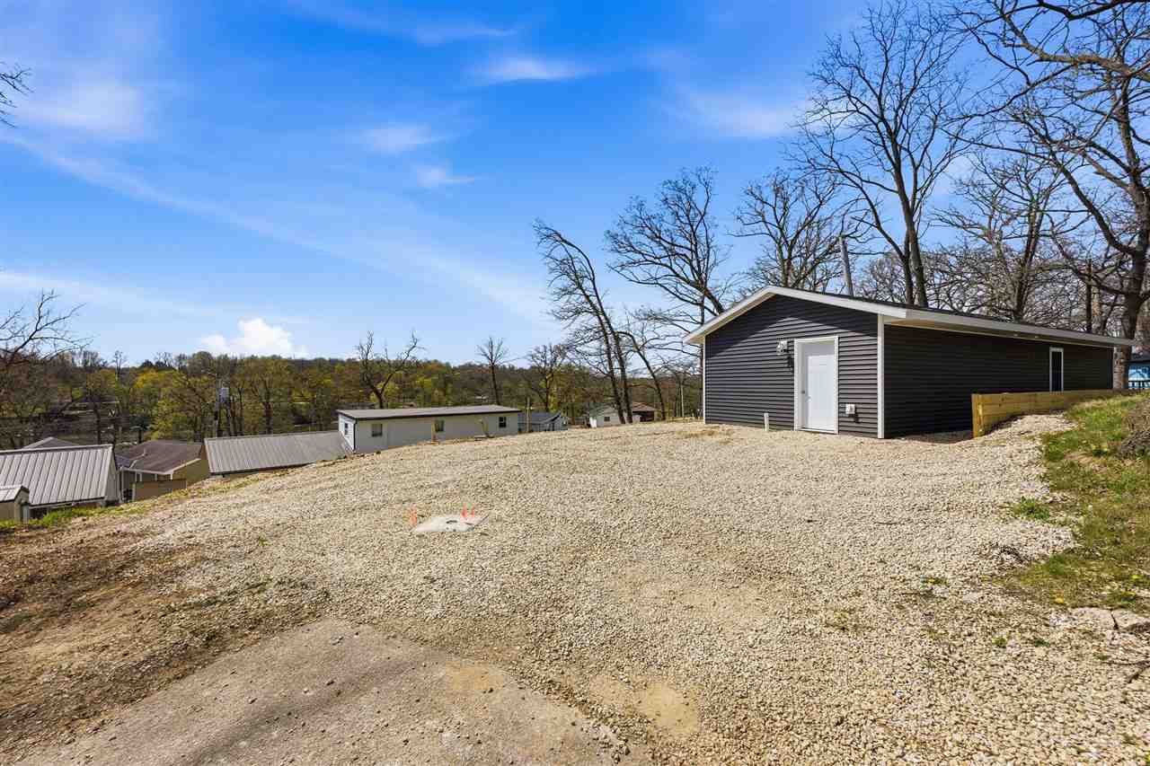 21686 257 Street Delhi IA 52223