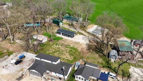 21686 257 Street Delhi IA 52223