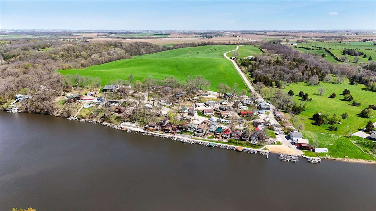 21686 257 Street Delhi IA 52223