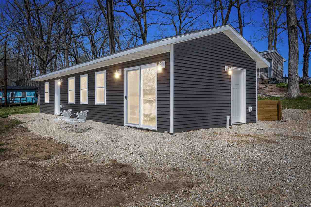 21686 257 Street Delhi IA 52223
