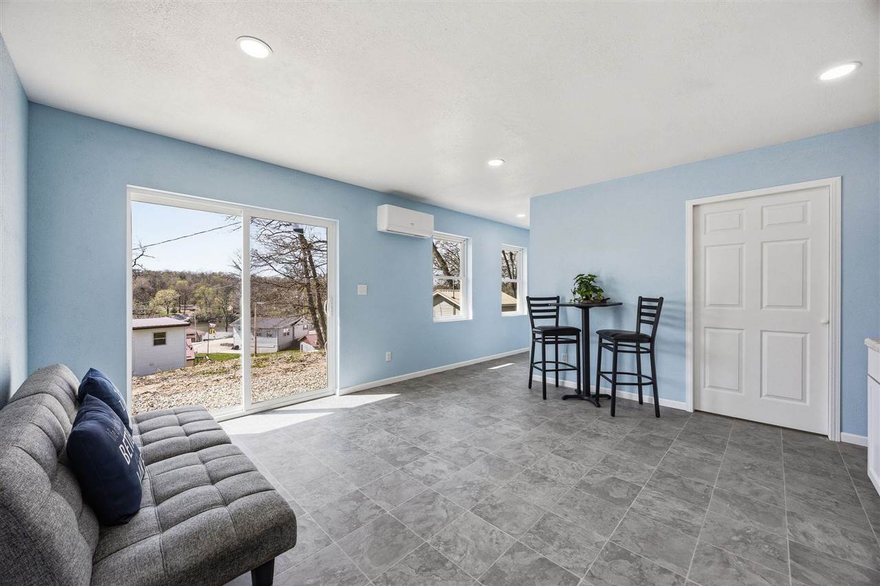 21686 257 Street Delhi IA 52223