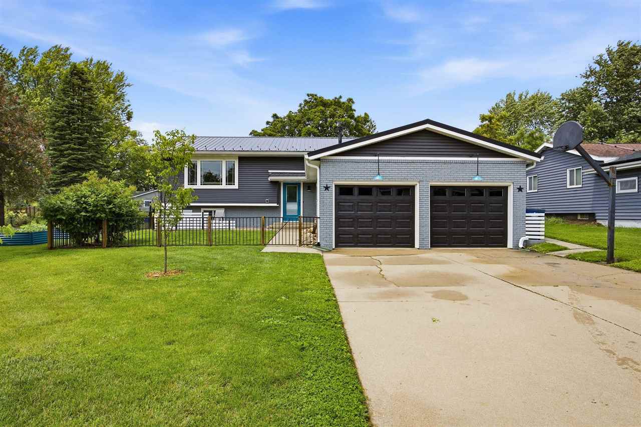 101 Candlestick Drive NE Mt Vernon IA 52314