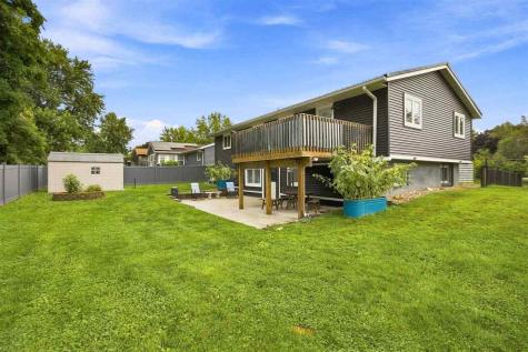 101 Candlestick Drive NE Mt Vernon IA 52314