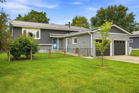 101 Candlestick Drive NE Mt Vernon IA 52314