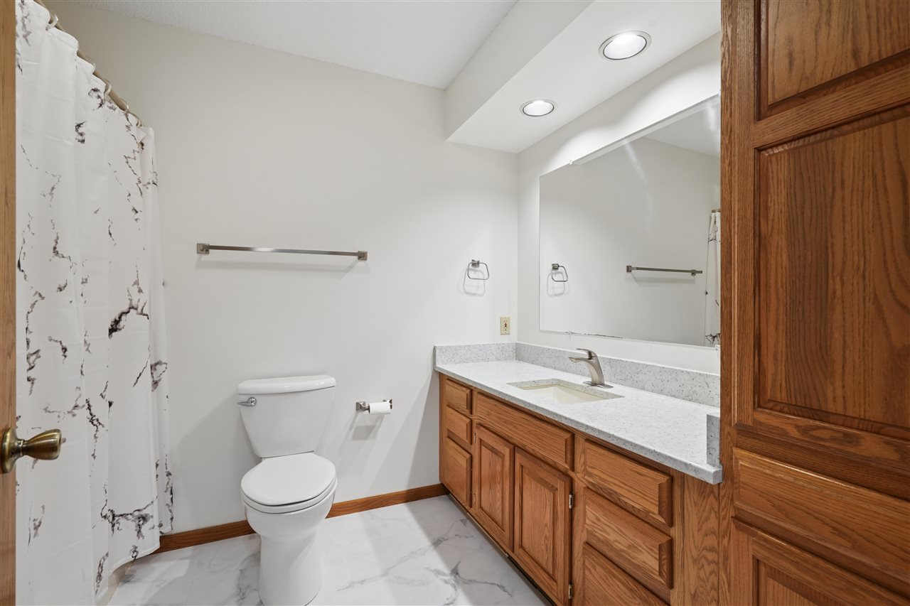 460 West B Avenue Walford IA 52351