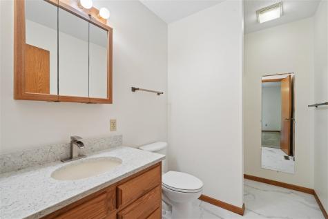 460 West B Avenue Walford IA 52351