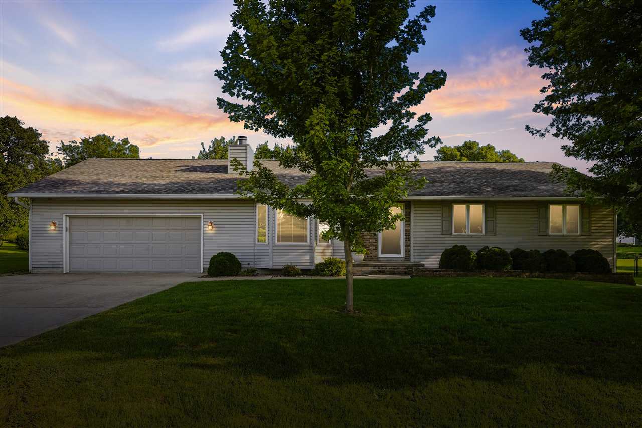 460 West B Avenue Walford IA 52351