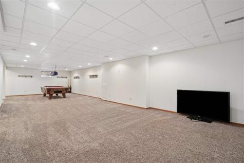 460 West B Avenue Walford IA 52351