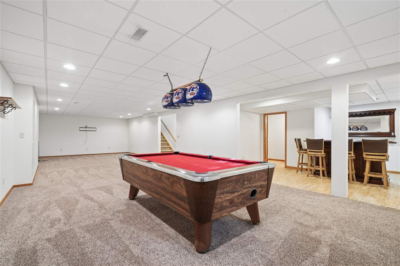 460 West B Avenue Walford IA 52351