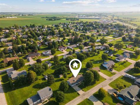 460 West B Avenue Walford IA 52351