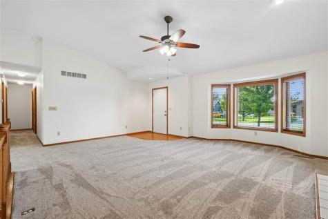 460 West B Avenue Walford IA 52351