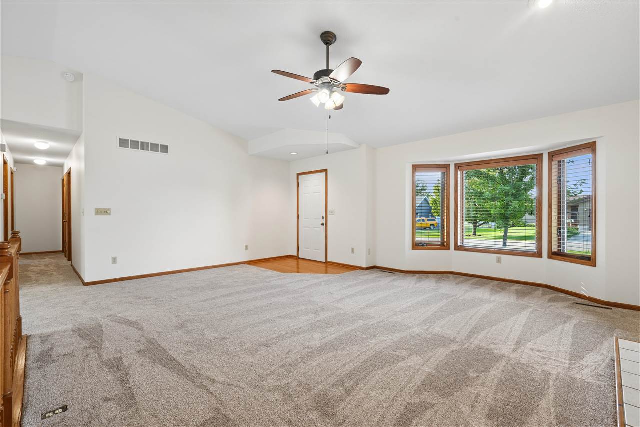 460 West B Avenue Walford IA 52351