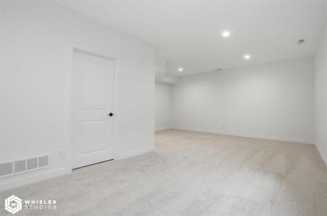 1305 Frontier Loop Iowa City IA 52240