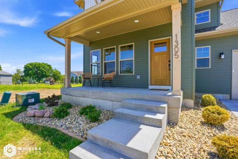 1305 Frontier Loop Iowa City IA 52240