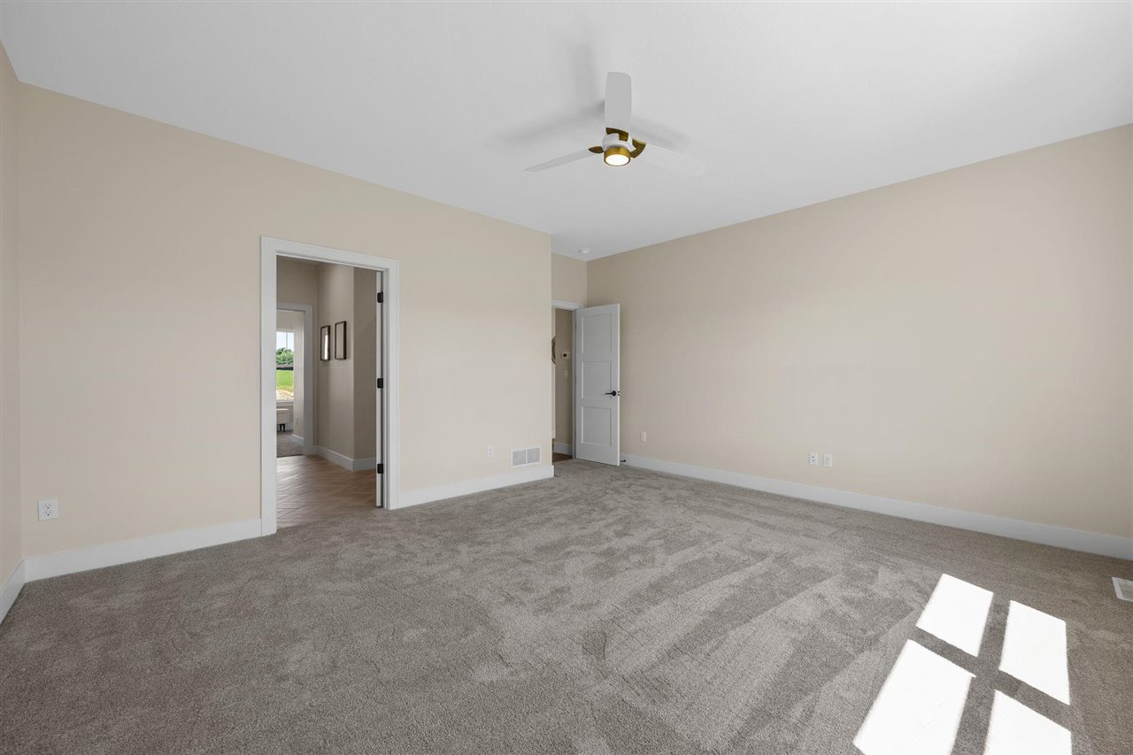 5501 Silver Ridge Road Marion IA 52302