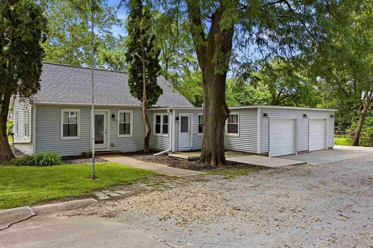 2112 F Street Iowa City IA 52245