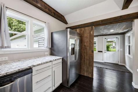 2112 F Street Iowa City IA 52245